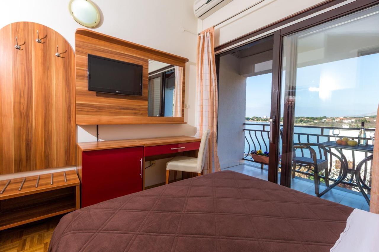 Pansion Croatia Bed & Breakfast Starigrad Paklenica Eksteriør bilde